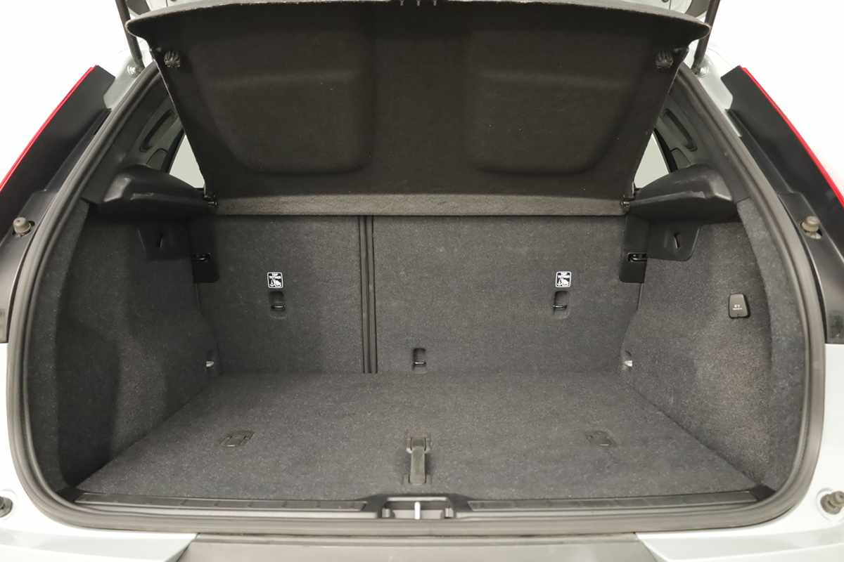 volvo-xc40-2025-gasolina-1969cc