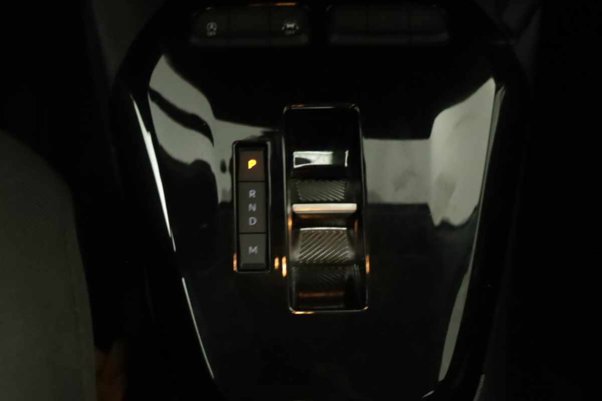 opel-corsa-2025-gasolina-1199cc