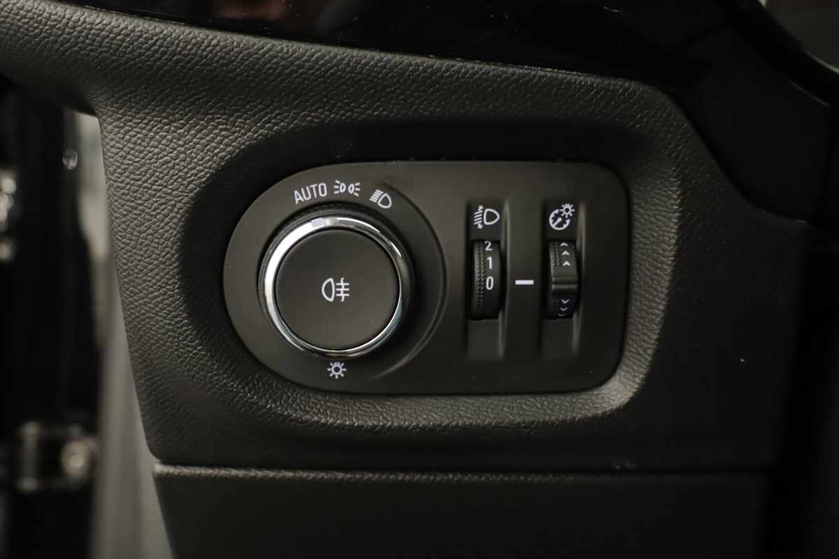 opel-corsa-2025-gasolina-1199cc