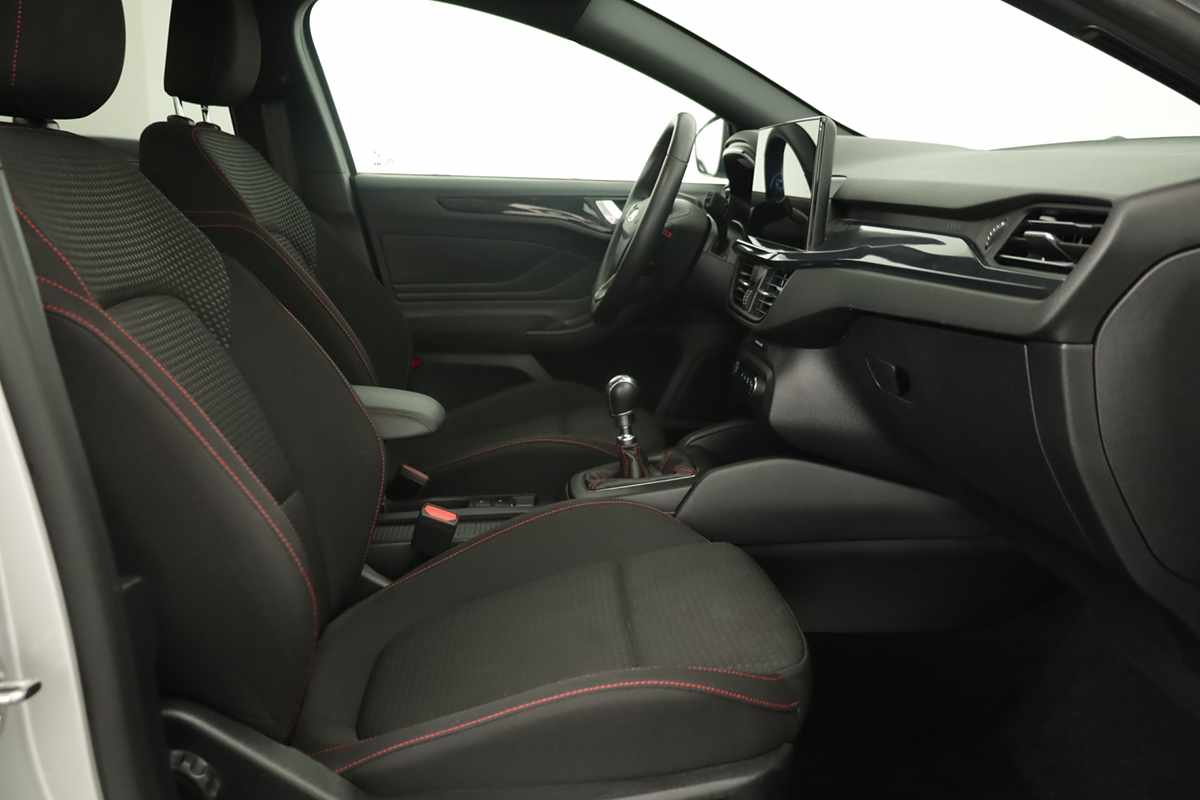 ford-focus-2025-gasolina-998cc