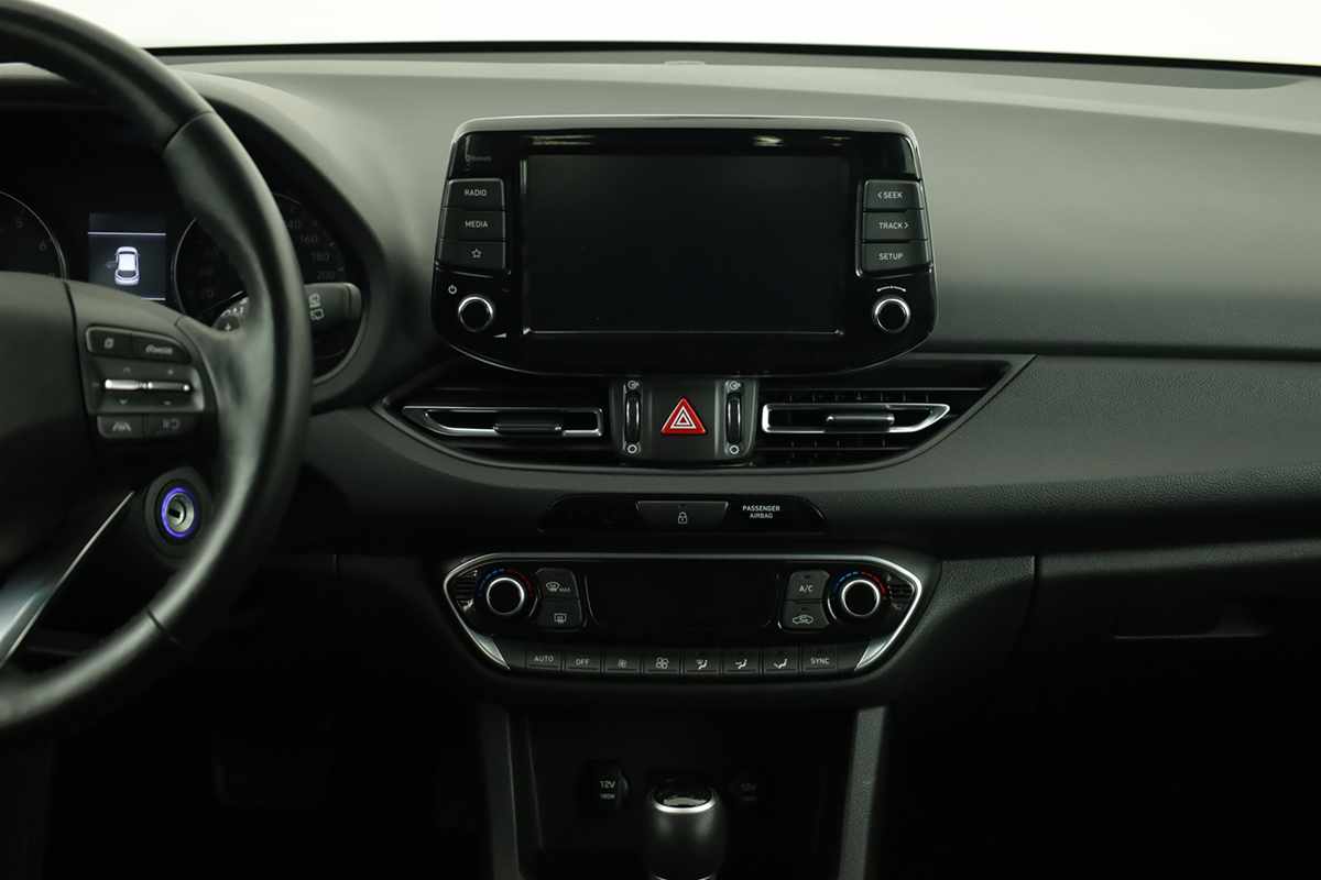 hyundai-i30-2024-gasolina-998cc
