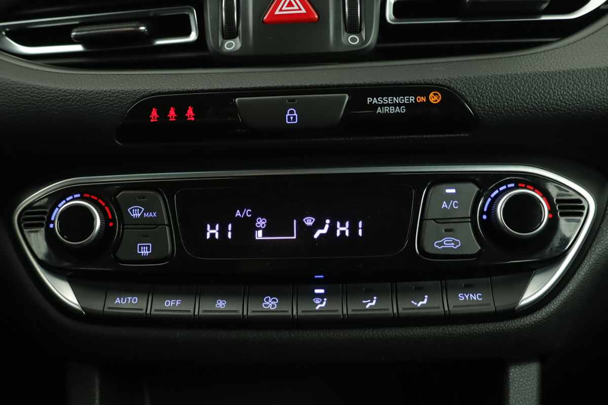 hyundai-i30-2024-gasolina-998cc