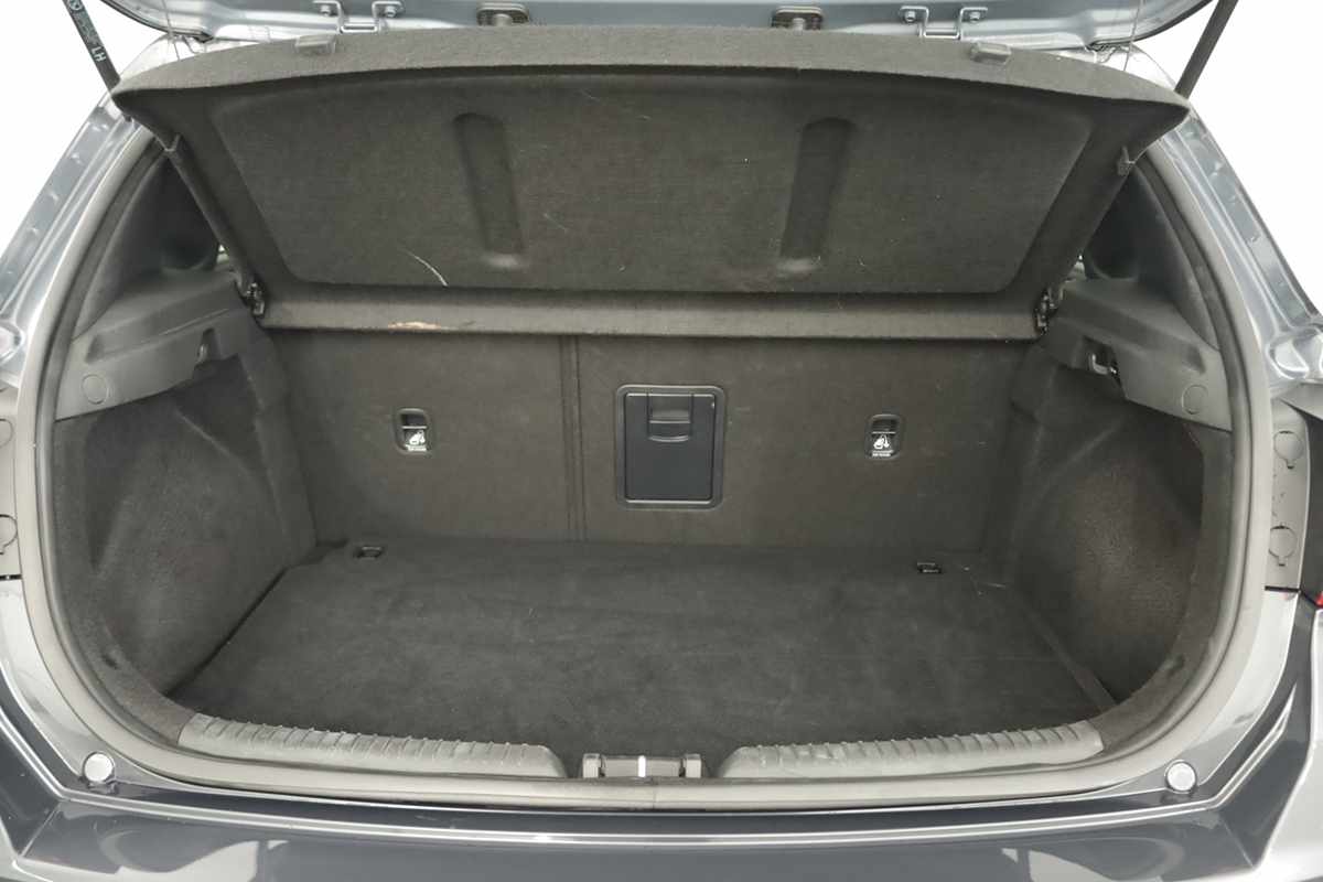 hyundai-i30-2024-gasolina-998cc