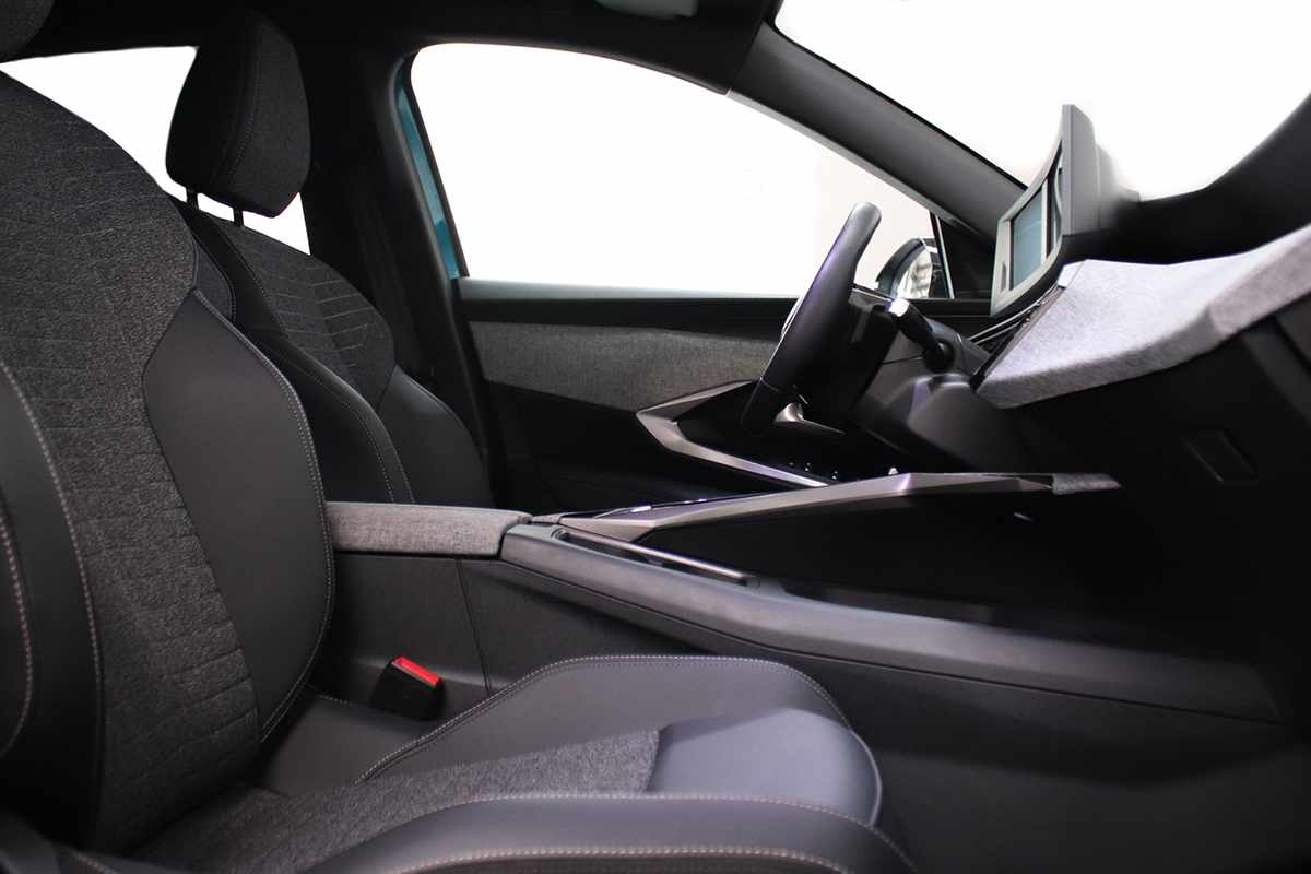 peugeot-3008-2025-gasolina-1199cc