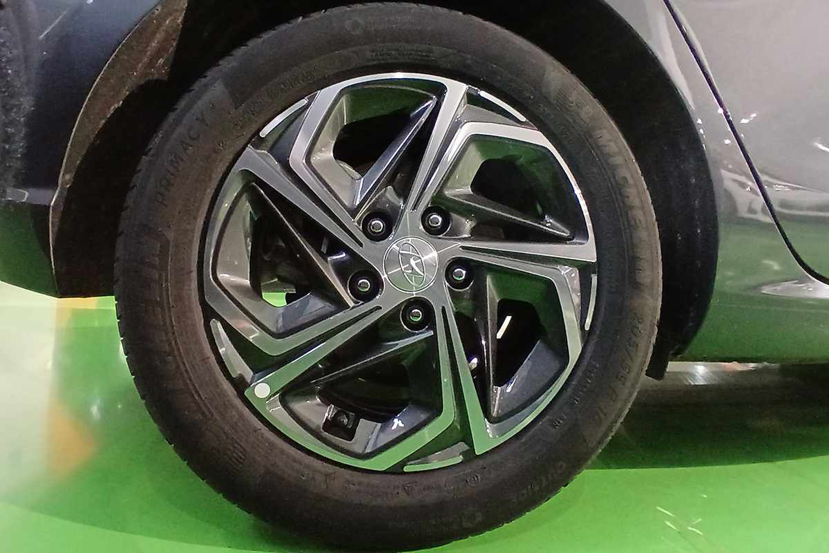 hyundai-i30-2024-gasolina-998cc
