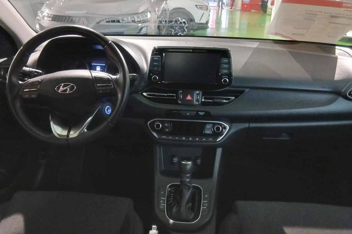 hyundai-i30-2024-gasolina-998cc