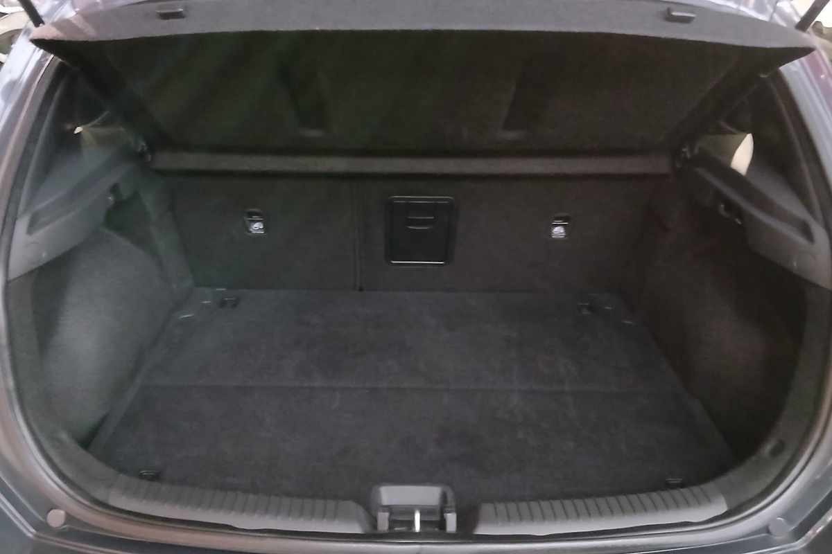 hyundai-i30-2024-gasolina-998cc