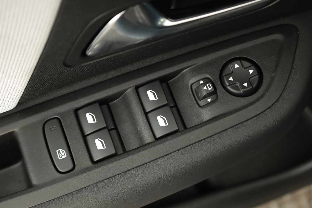 citroen-c4-2025-gasolina-1199cc
