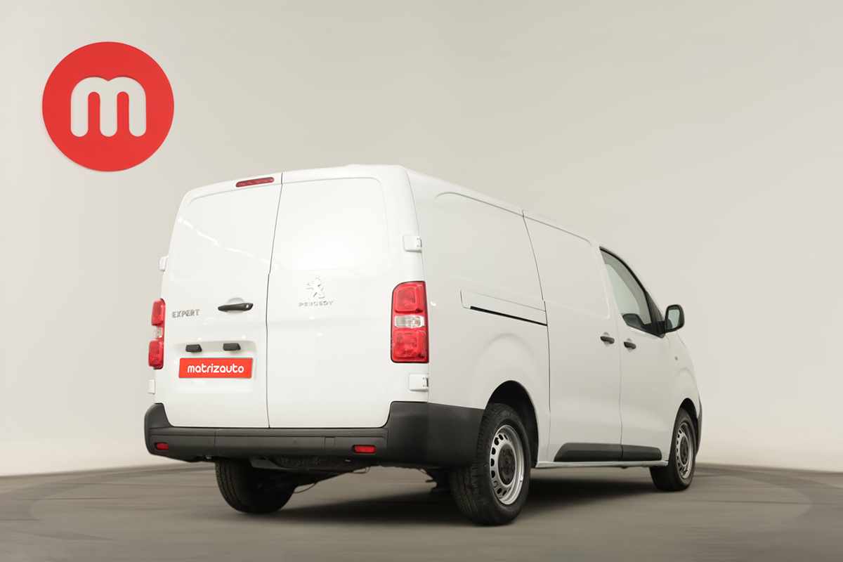 peugeot-expert-2023-diesel-1499cc
