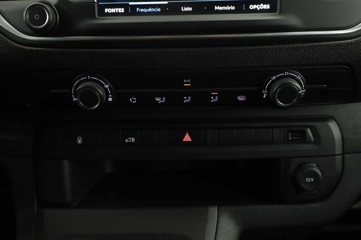 peugeot-expert-2023-diesel-1499cc