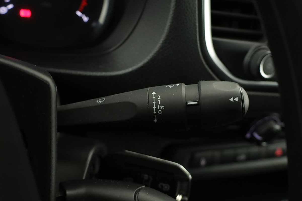 peugeot-expert-2023-diesel-1499cc