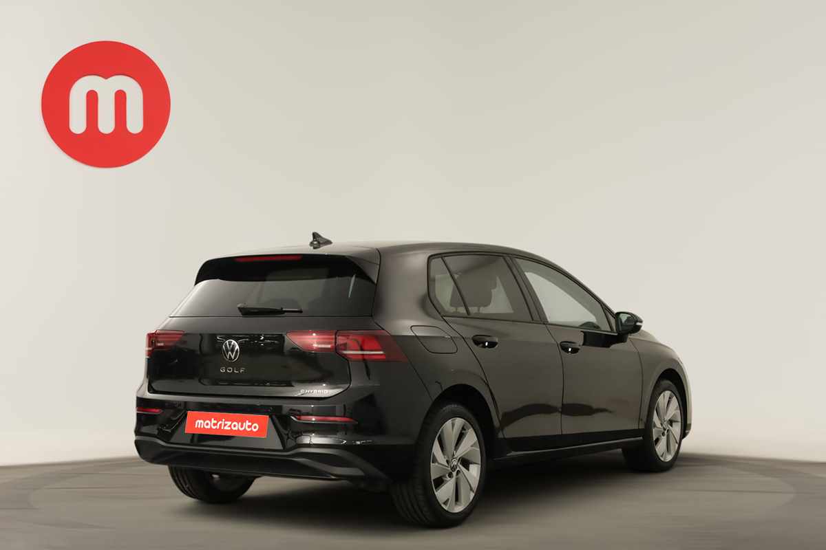 volkswagen-golf-2025-hibrido-a-gasolina-1498cc