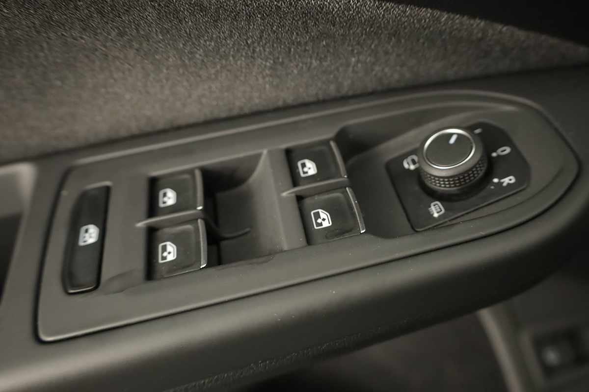 volkswagen-golf-2025-hibrido-a-gasolina-1498cc