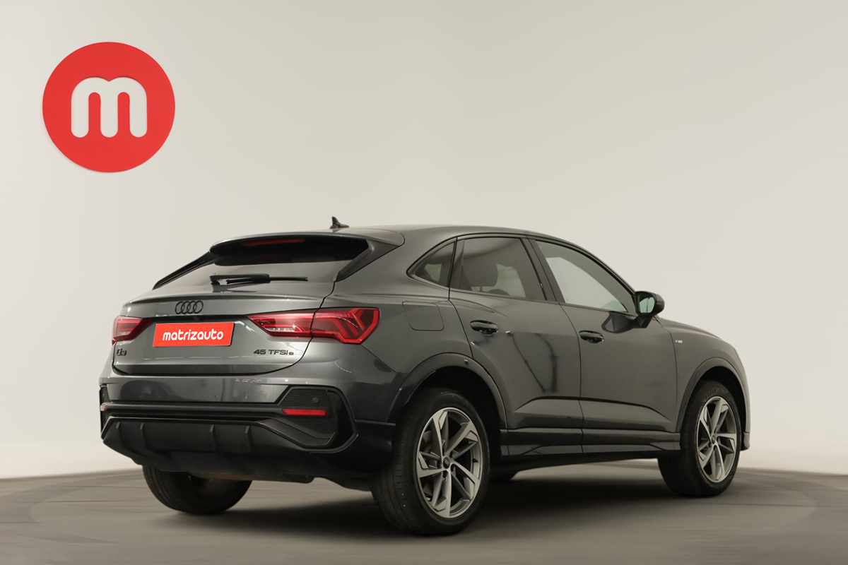 audi-q3-2024-hibrido-a-gasolina-1395cc