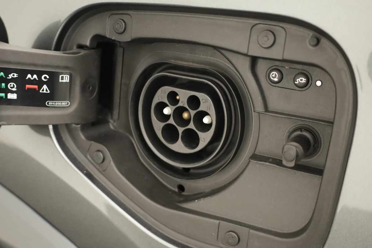 audi-q3-2024-hibrido-a-gasolina-1395cc