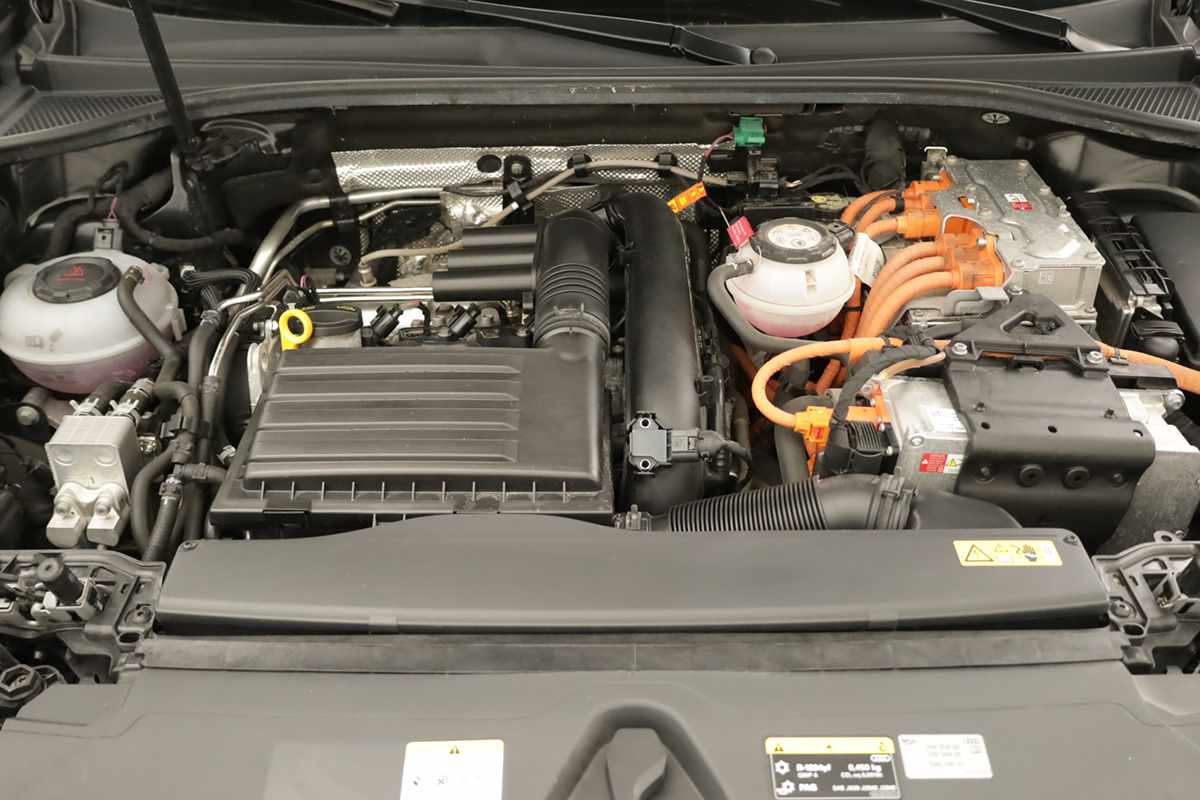 audi-q3-2024-hibrido-a-gasolina-1395cc