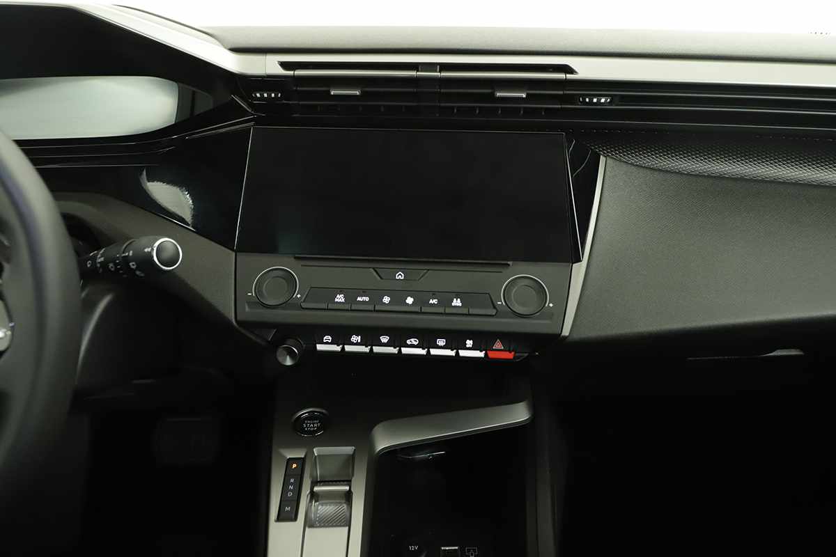 peugeot-308-2024-gasolina-1199cc