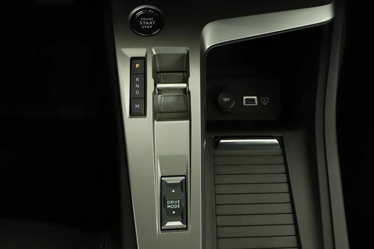 peugeot-308-2024-gasolina-1199cc