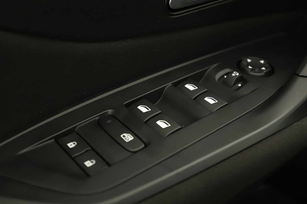 peugeot-308-2024-gasolina-1199cc