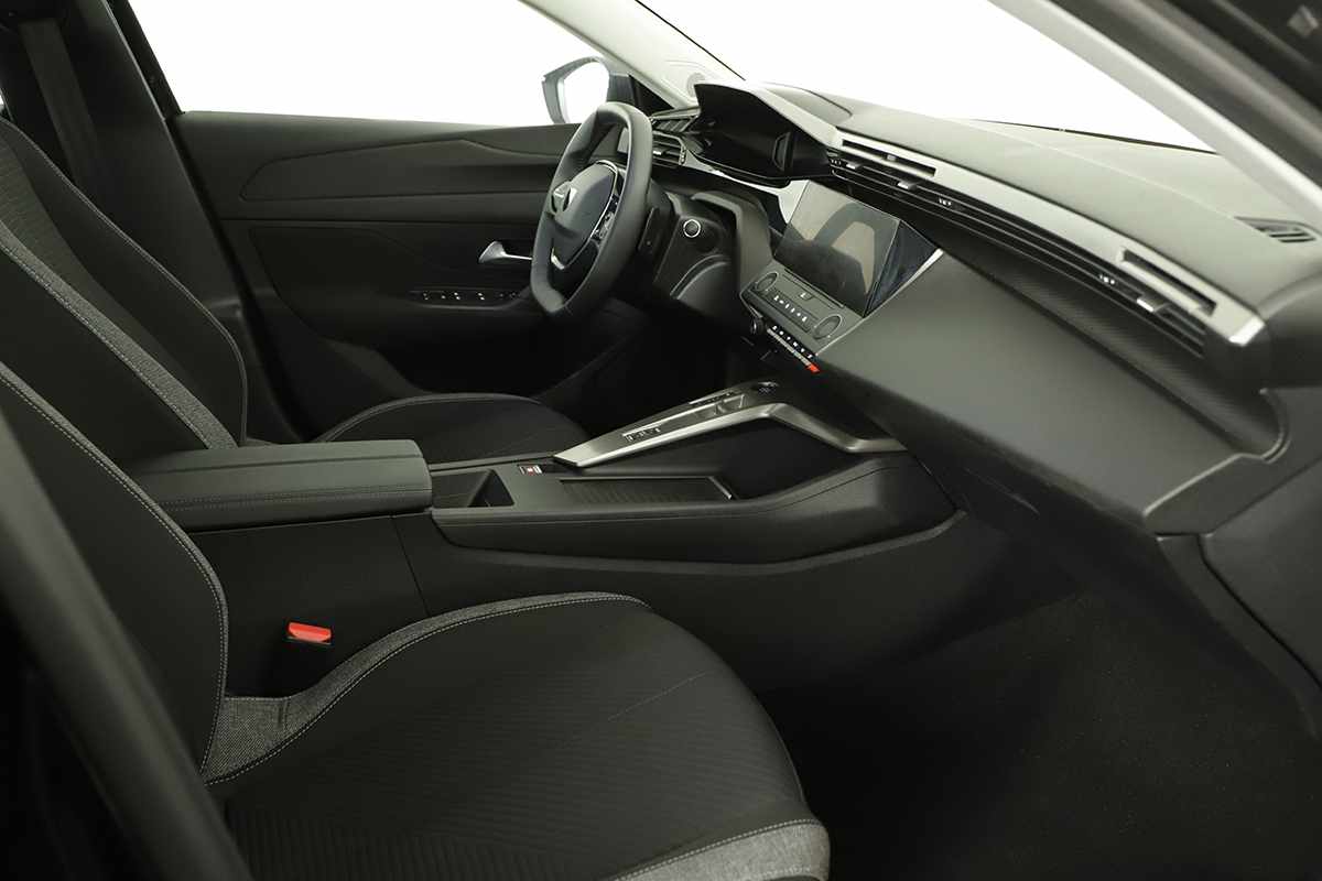 peugeot-308-2024-gasolina-1199cc