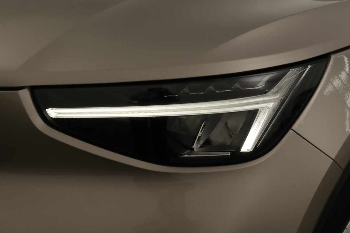 volvo-xc40-2024-gasolina-1477cc