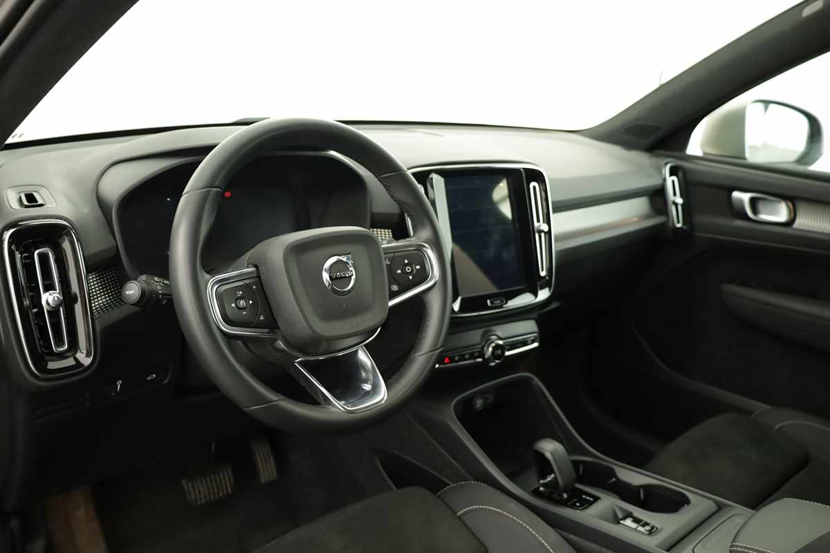 volvo-xc40-2024-gasolina-1477cc