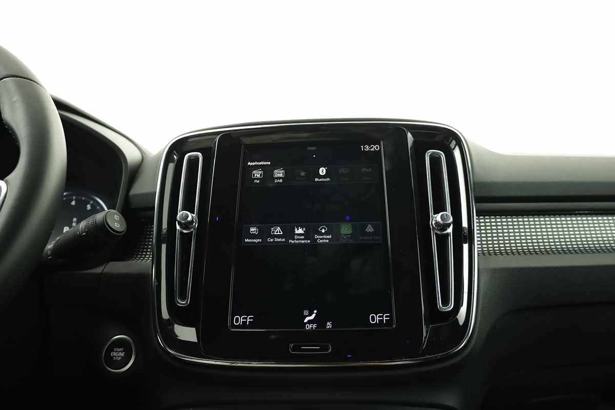 volvo-xc40-2024-gasolina-1477cc
