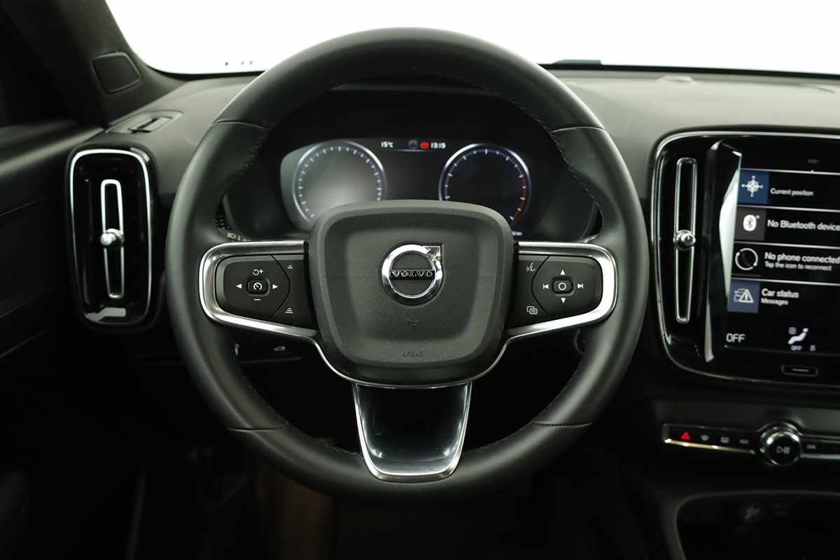 volvo-xc40-2024-gasolina-1477cc