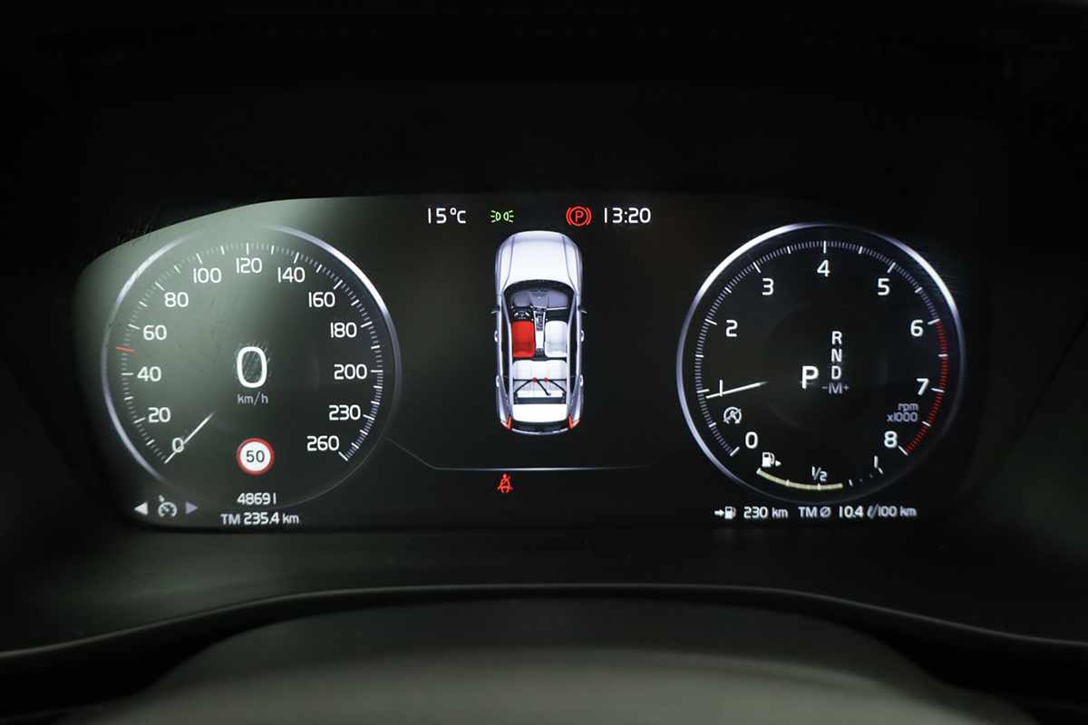 volvo-xc40-2024-gasolina-1477cc
