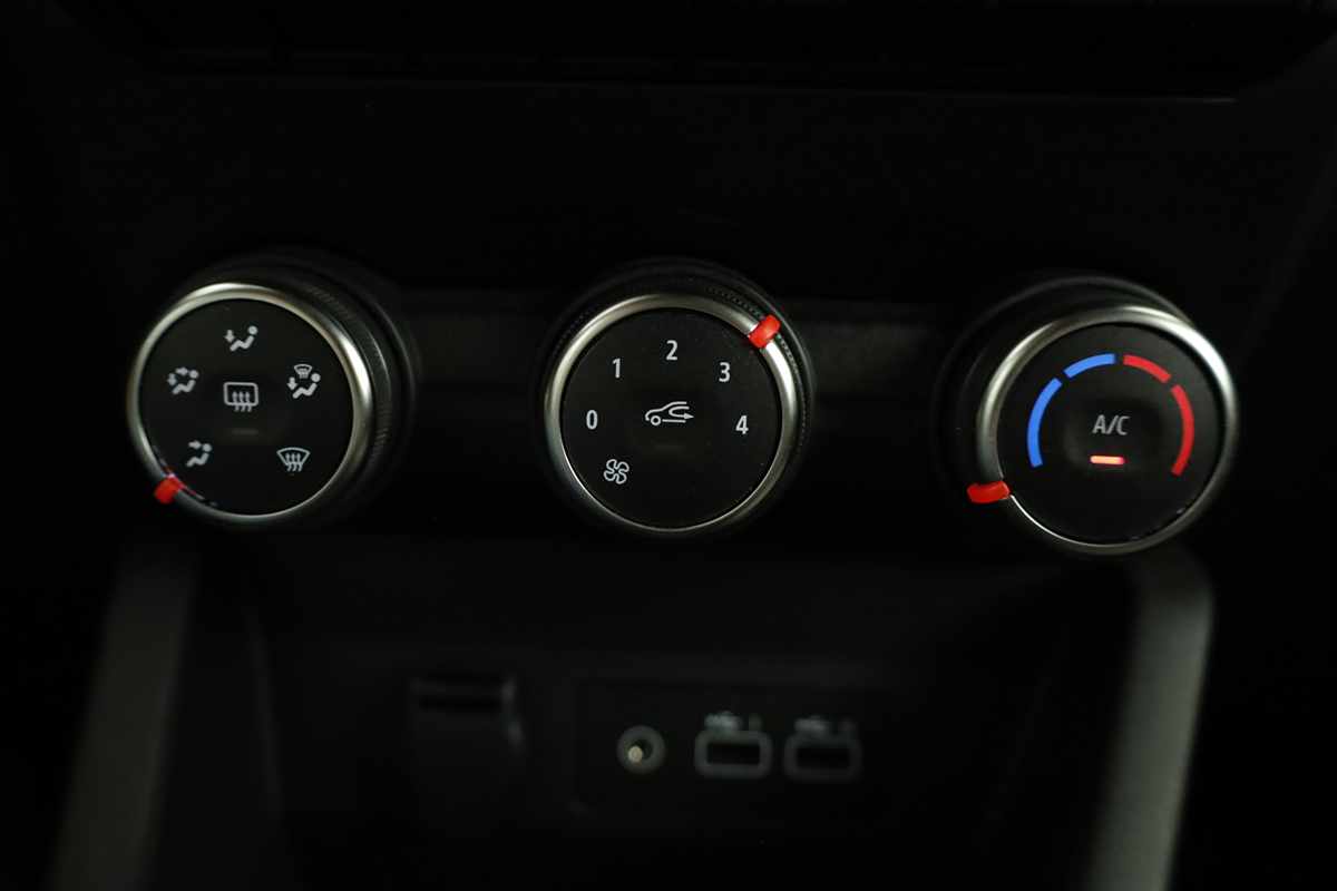renault-clio-2024-gpl-999cc