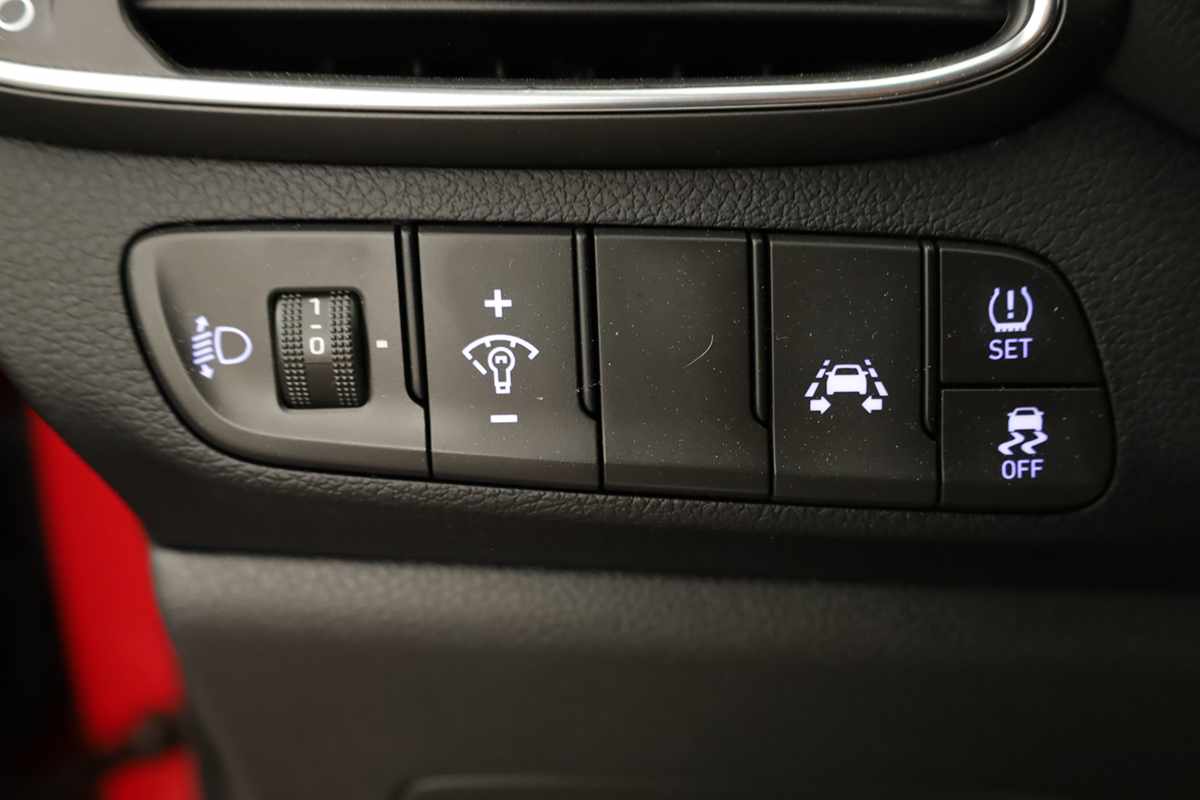 hyundai-i30-sw-2019-gasolina-998cc