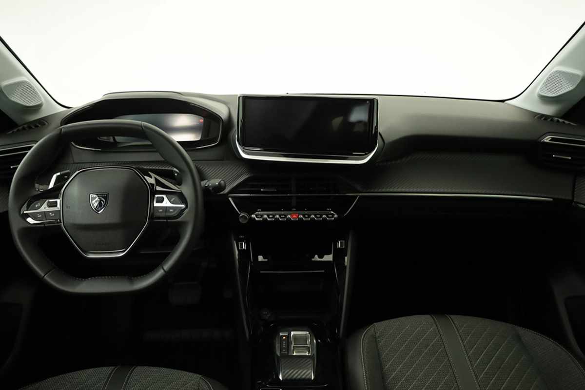 peugeot-208-2025-gasolina-1199cc