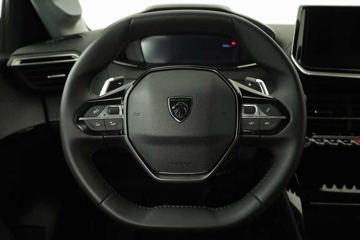 peugeot-208-2025-gasolina-1199cc