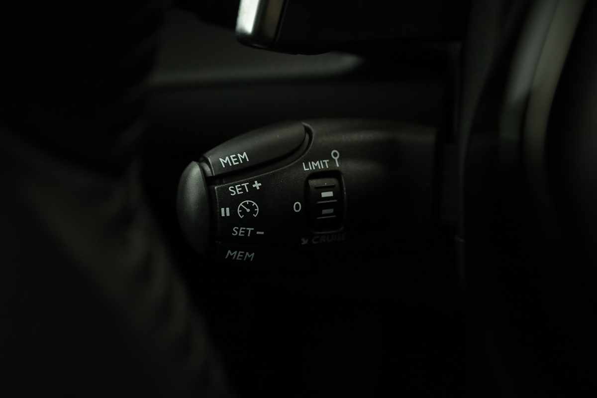 peugeot-208-2025-gasolina-1199cc