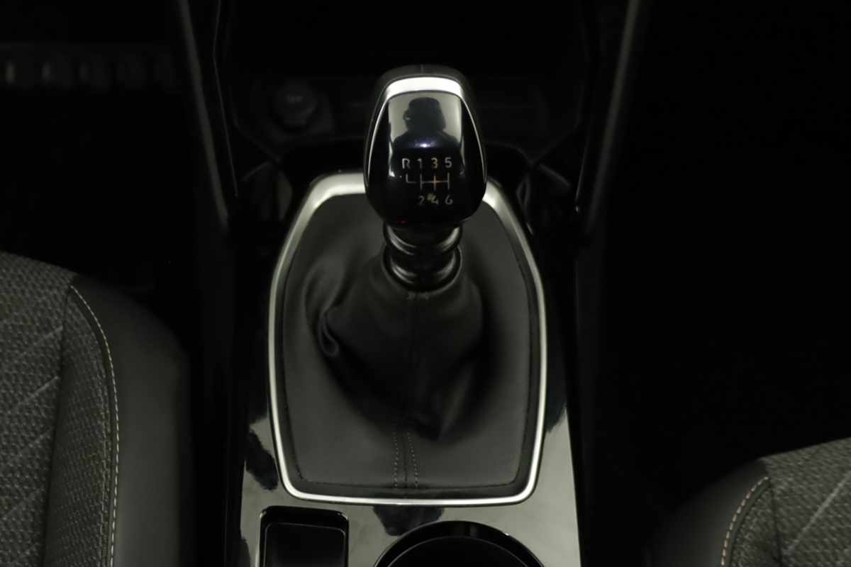 peugeot-2008-2025-gasolina-1199cc