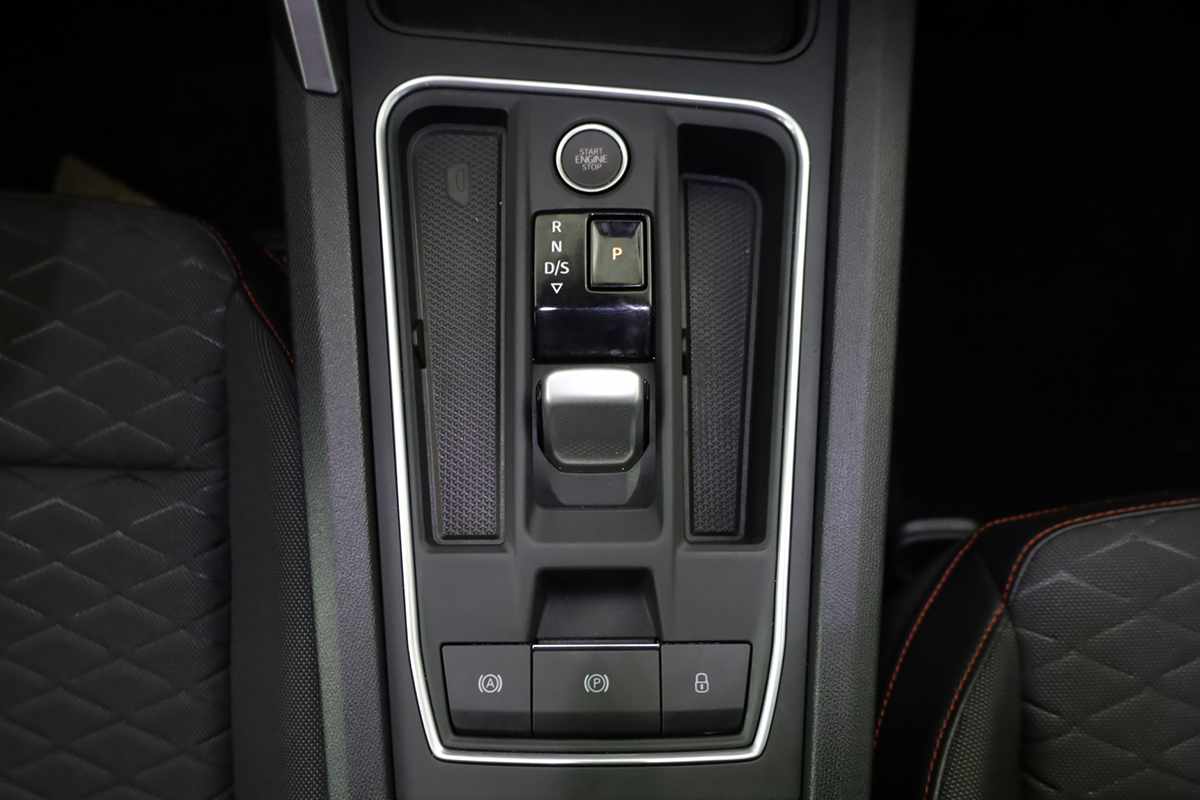 seat-leon-st-2025-hibrido-a-gasolina-1498cc