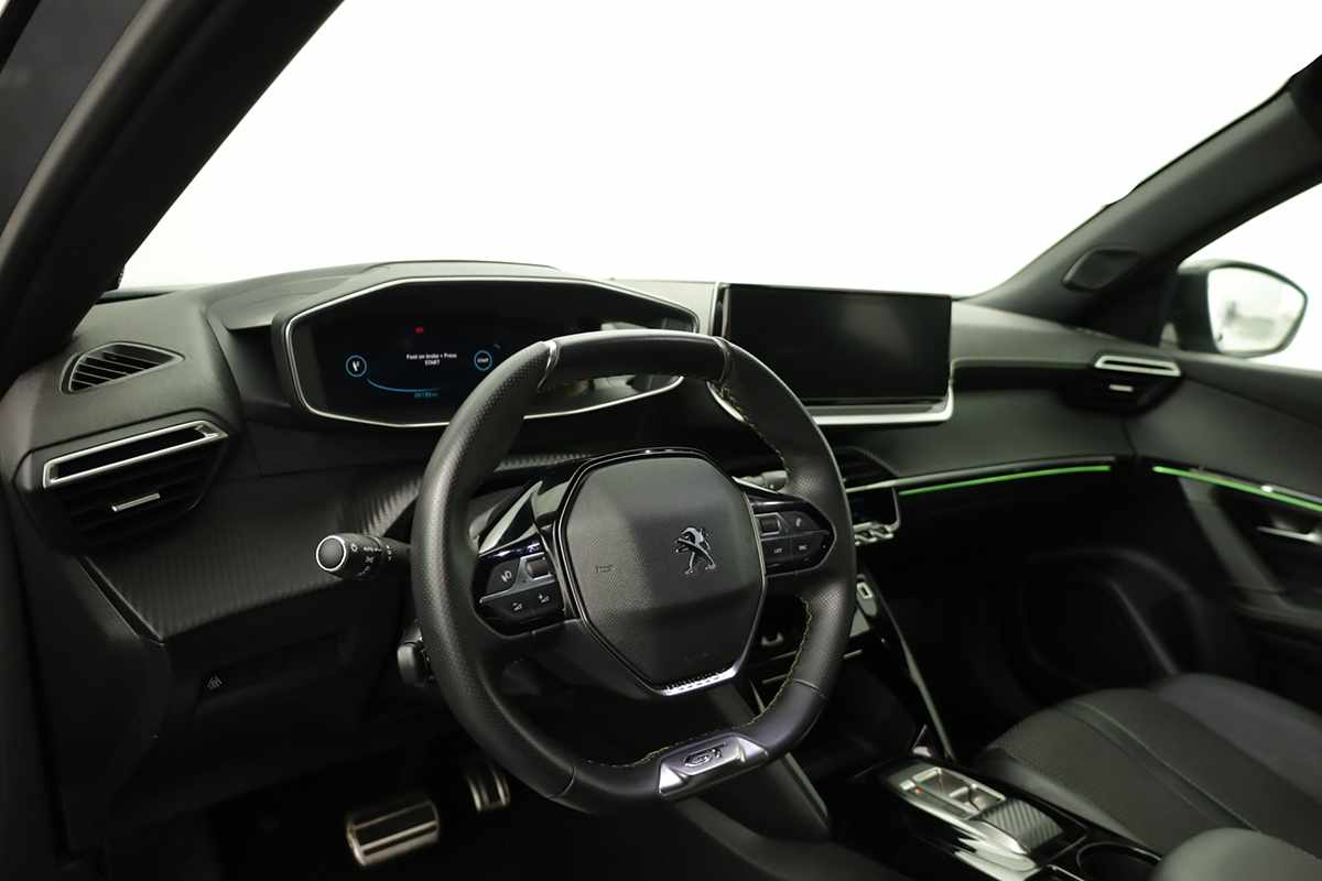 peugeot-e-2008-2023-eletrico-0cc
