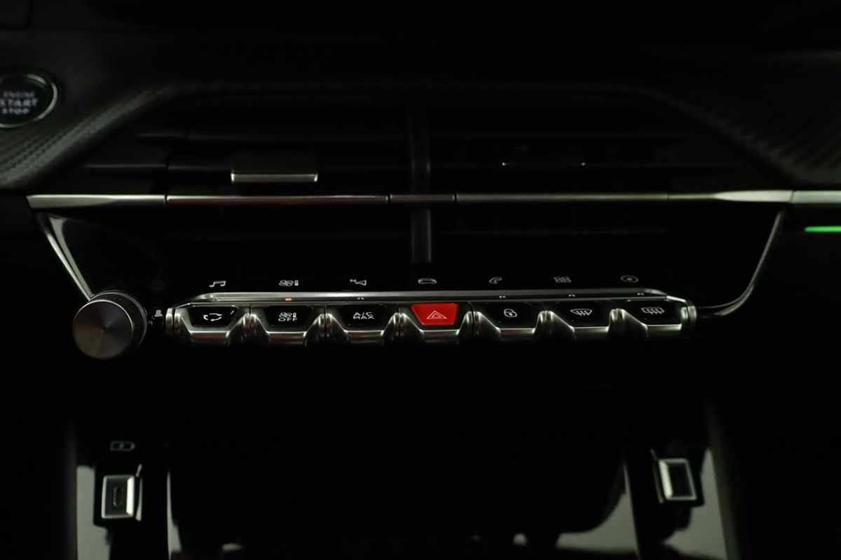 peugeot-e-2008-2023-eletrico-0cc