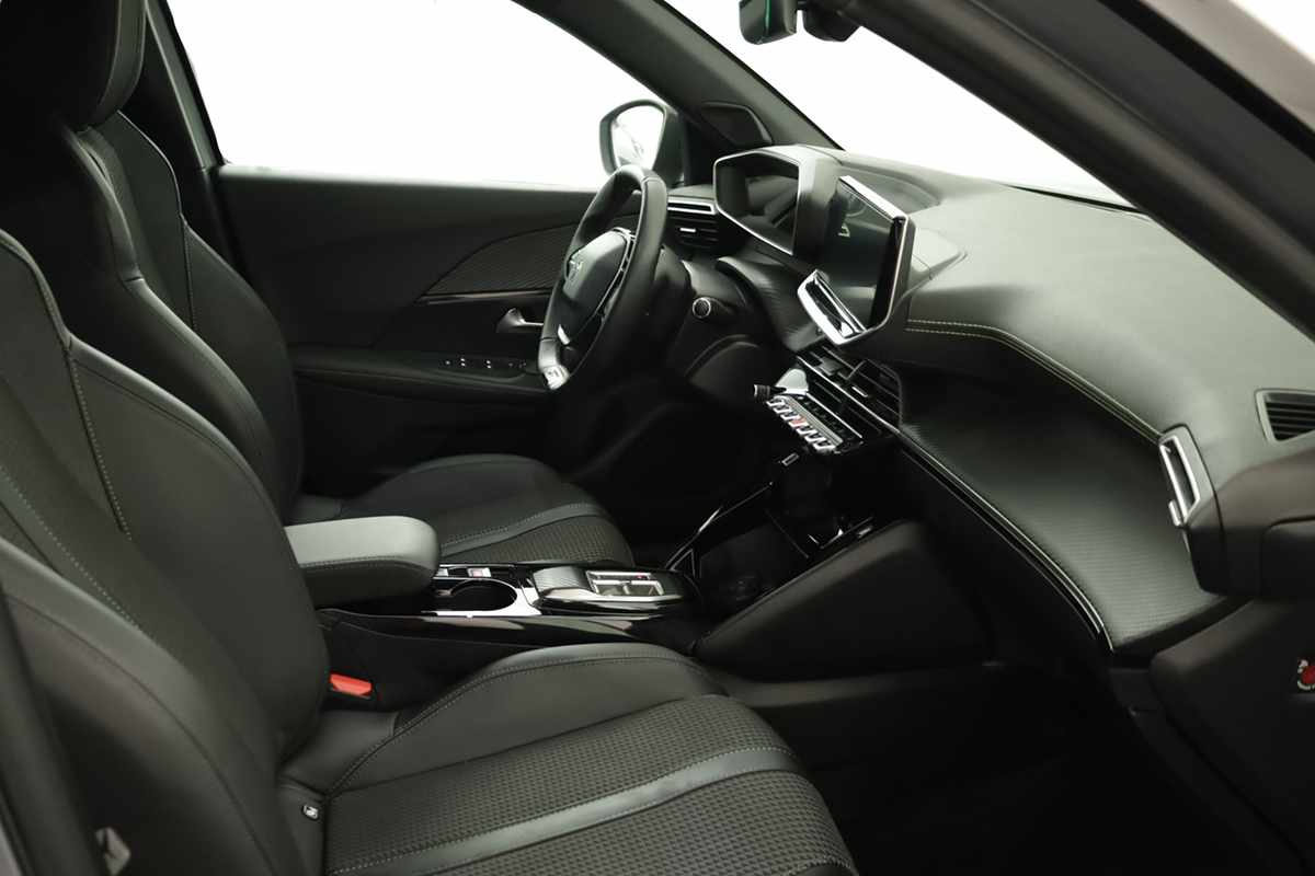 peugeot-e-2008-2023-eletrico-0cc
