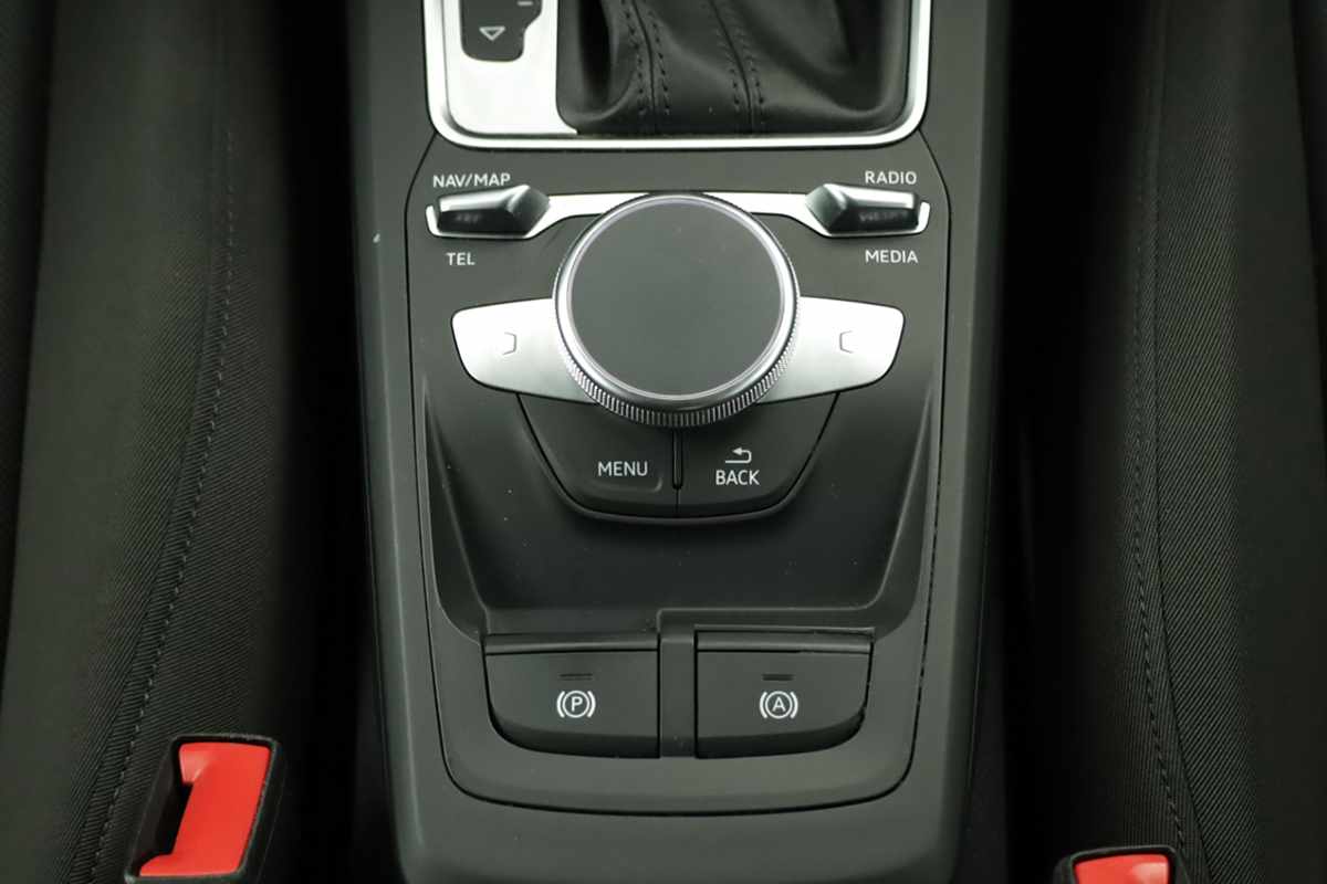 audi-q2-2023-gasolina-1498cc