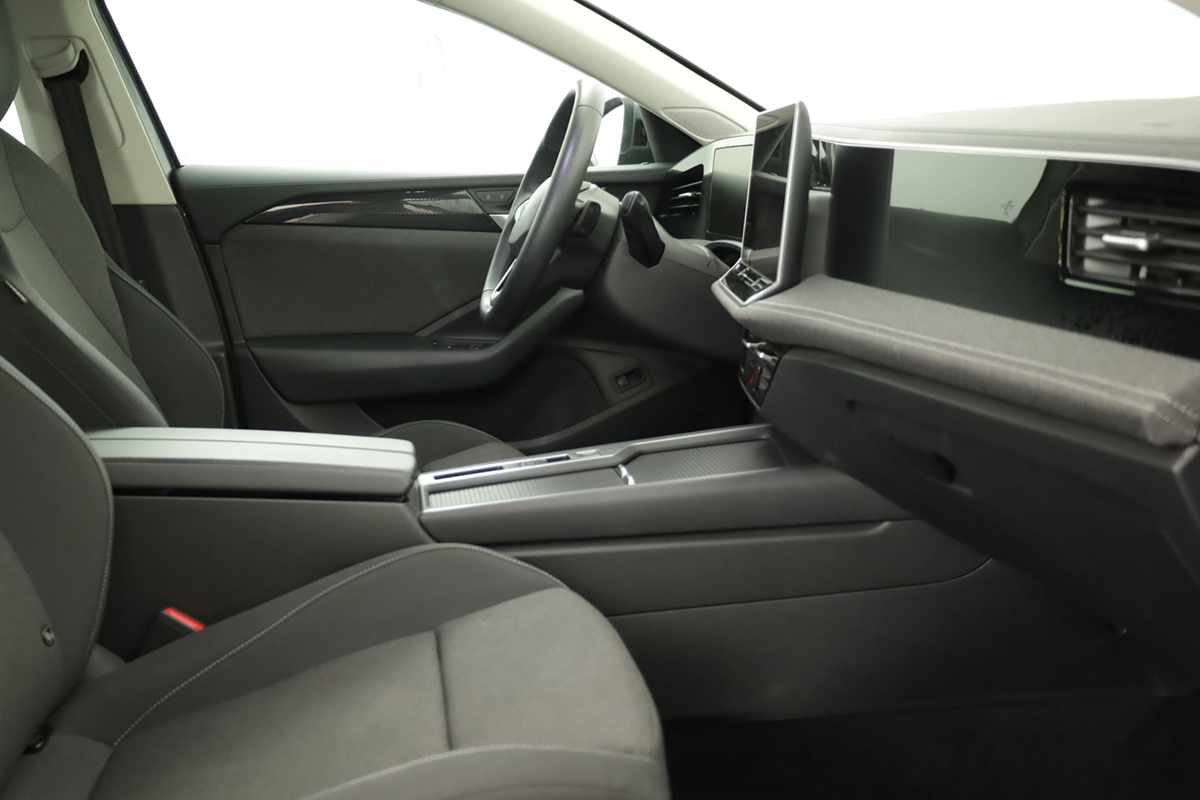 volkswagen-passat-variant-2025-hibrido-a-gasolina-1498cc