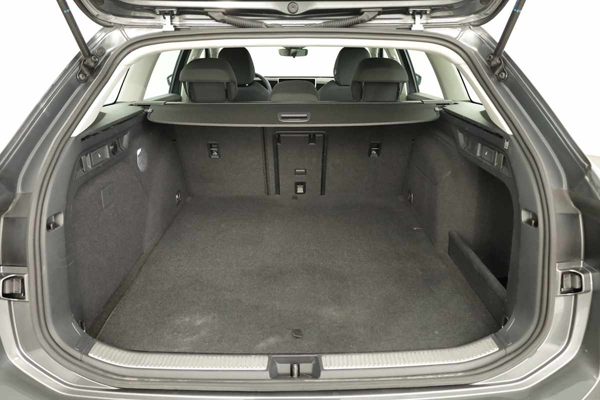 volkswagen-passat-variant-2025-hibrido-a-gasolina-1498cc