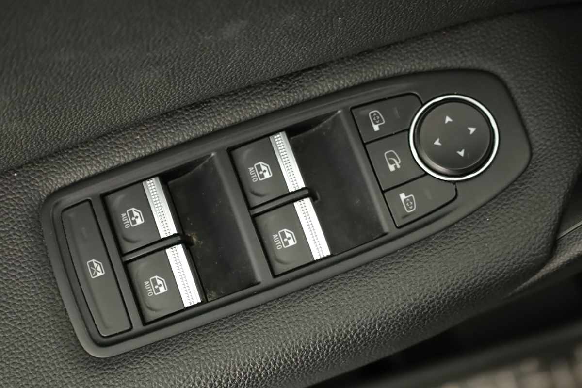 renault-captur-2024-gpl-999cc
