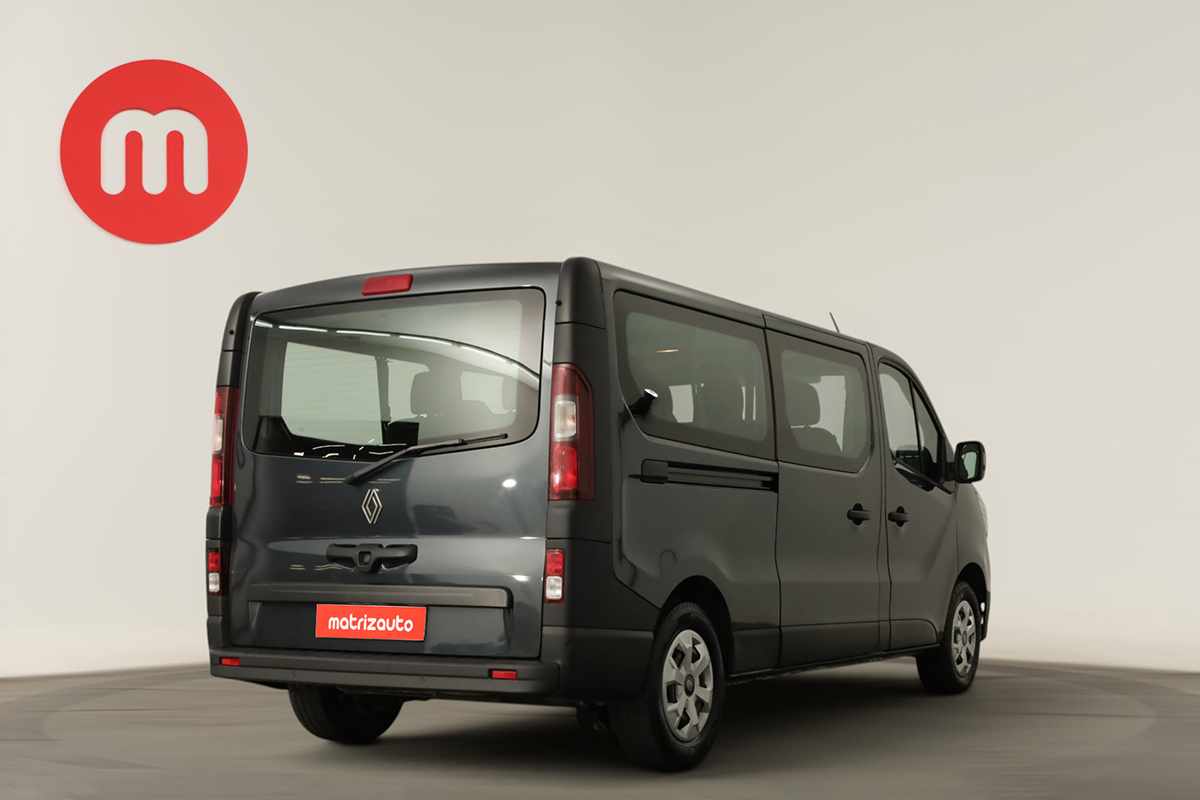 renault-trafic-2024-diesel-1997cc