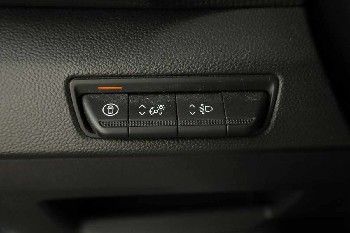 renault-trafic-2024-diesel-1997cc