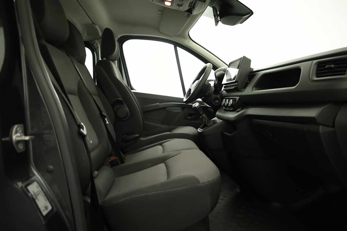 renault-trafic-2024-diesel-1997cc