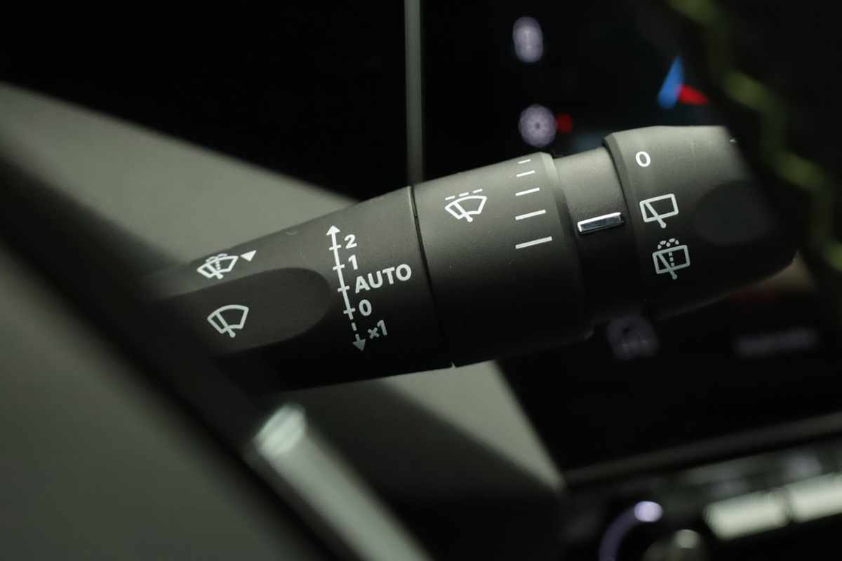 peugeot-308-sw-2024-gasolina-1199cc