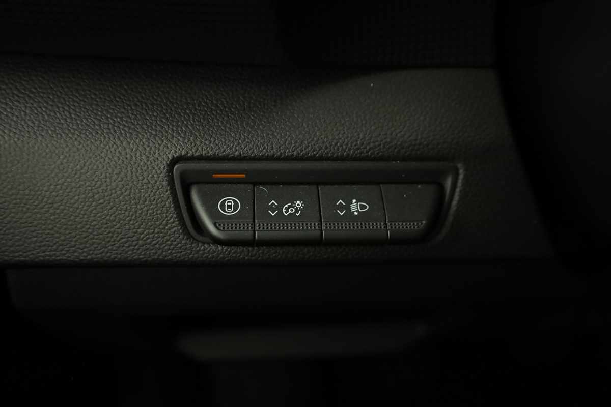 renault-trafic-2024-diesel-1997cc