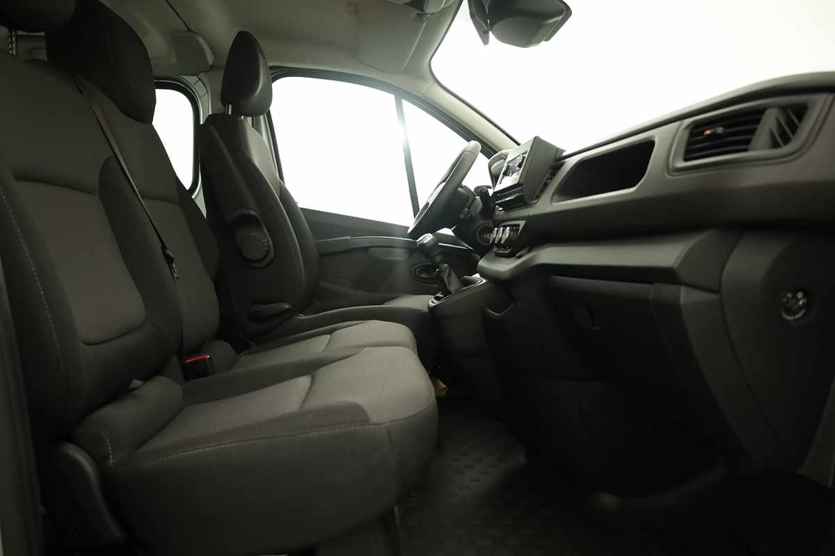renault-trafic-2024-diesel-1997cc
