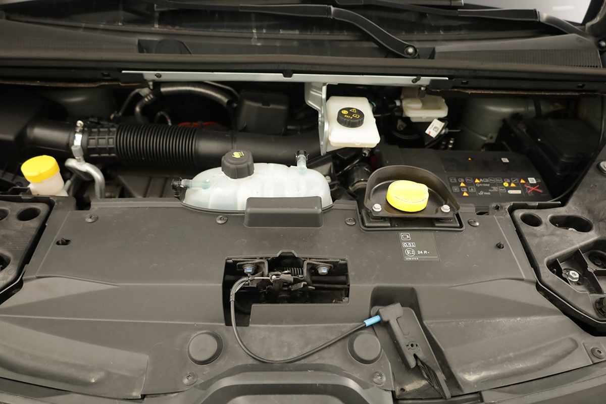 renault-trafic-2024-diesel-1997cc